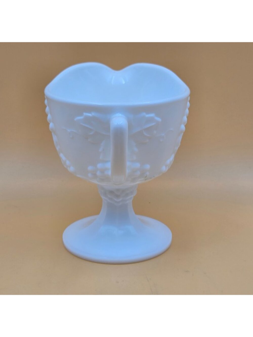 Colony Harvest Milk Glass Grapes and Leaves Footed Creamer Vintage - Picture 2 of 8